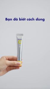 Tinh chất vitamin C dưỡng trắng mờ thâm cao cấp Melano CC Premium Whitening Essence 20ml