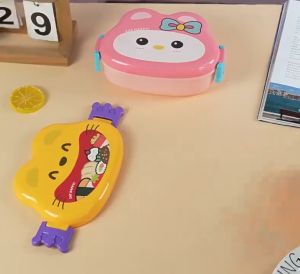 Kids Bento Lunch Box Leakproof Food Grade PP Spoon Portable School Snack Container 2 Compartment