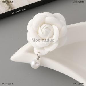 [COD] Modingdue 1Pcs Retro Black Camellia Pin Brooch Women French Vintage Small Fragrance Imitation Pearl Brooch Fashionable Jewelry Accessories