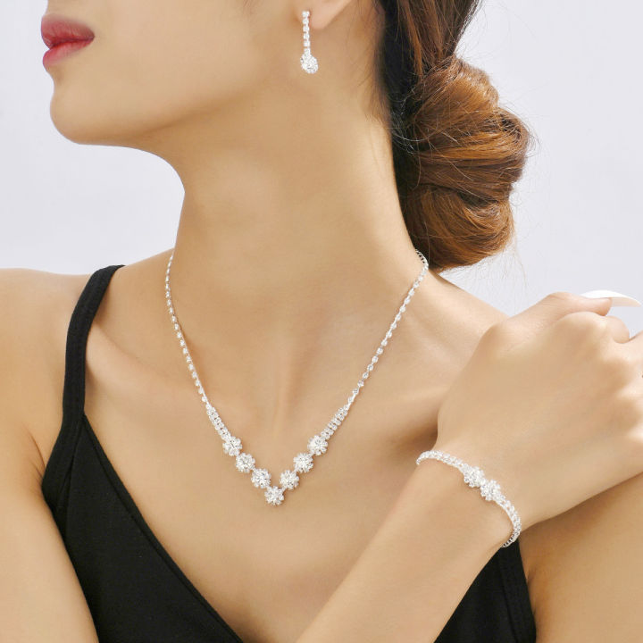 Diamond Necklace Artificial Jewellery Set For Bride Fashion Flower