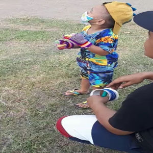 Layang Layang Lipat Hias Gambar Kartun - Layangan Lucu obishop07 - Lebar 80cm, Panjang 45cm, Ekor 175cm - Benang Senar Halus dan Kuat - Panjang Benang 50 yard