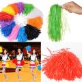 POM-POM CHEERLEADER. 