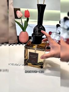 Auto-Spray Fragrance Diffuser 500ml Wireless Aroma Diffuser Air Freshener AirHumidifier For Home Toilet Office Car Perfume Spray Air Humidifier Aromatherapy Essential Oil Fragrance