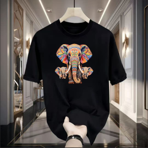 LC.TRADING   เสื้อยืดคอกลมพิมพ์ลายช้าง สวมใส่สบายนุ่มและสบาย ระบายอากาศได้ดี มี5 สีให้เลือกใส่🚚ส่งด่วนB0181