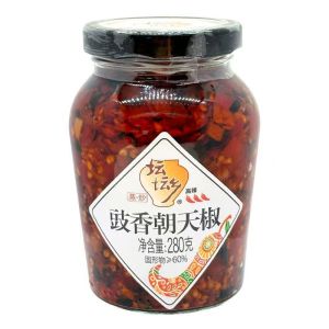 Tantantang Bean Paste Spicy Sichuan Pepper 280g Spicy Bean Paste Chili Sauce a specialty of Hunan Province used for rice and noodle dishes.坛坛乡豆豉香朝天椒280g豉香辣椒酱湖南特产拌饭拌面