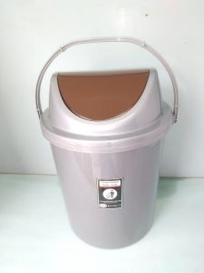 Tempat sampah plastik bulat + tutup / SSJ / Plastik