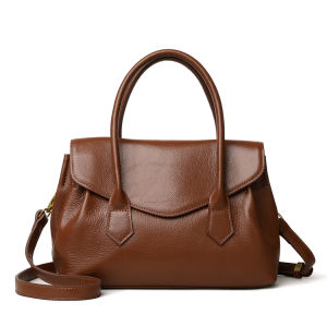 Túi đeo chéo cho phụ nữ 2025 mới ánh sáng sang trọng thích hợp túi xách bằng da thật cao cấp