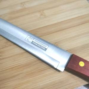 มีดแล่เนื้อ 37 ซม. Carving Knife กระเป๋า มีดยาวด้ามไม้ หั่น เป็นมีดที่มีความคมสูงมาก และปลอกทุเรียน ปลา ที่โมเดลโดย Rhino brand 031 (ของแท้) คมมาก