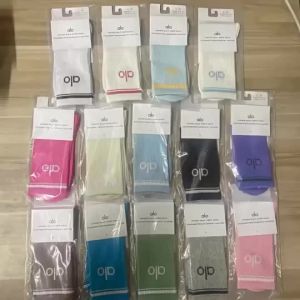 Pure Cotton Long Tube Yoga Socks Breathable Sweat Absorbing for Sports and Casual Wear
