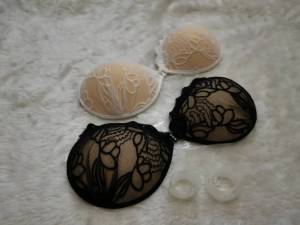 บราปีกนกดันทรง เสริมฟองน้ำ บาร์ปีกนก กันน้ำกันเหงื่อ บรากลม ลูกไม้ เจ้าสาว ชุด เว้าหลัง บรา กาวติดแน่น ติดทน มีสาย ใส่ดันนม ดูมดูม