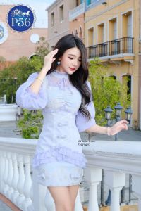 งานป้าย P56 Brandการันตีเสื้อผ้าแบรนด์แท้ เดรสลูกไม้สีฟ้าม่วง สวยหรูดูแพงมแล้วค่า ตัวชุดเป็นแขนยาวพองนิดๆผ้านิ่มลายฉลุไม่คัน