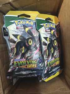UMBREON EVOLVING SKIES SLEEVED BOOSTER PACK ARTWORK
