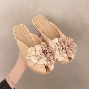 Free Shipping Baotou WomenS Half-Slipper Sandals New Spring/Summer Fashion Style Floral Design Perfect With Dresses Flat-Soled Sandals