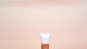 BB Blur Tinted Moisturizer Broad Spectrum SPF 30 - Medium Buildable Coverage with Natural Lightweight Matte Finish Vegan & Cruelty Free