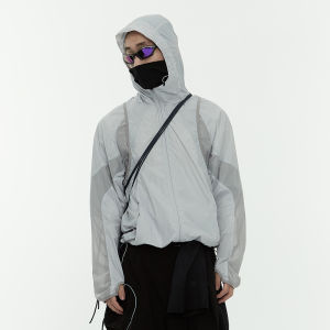 LOOKthatPEOPLE Paneled Lightweight Jacket