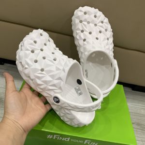 Giày sục crocs chuẩn xịn chống hôi chân nhựa tế bào êm mềm đúc liền khối siêu bền đi mưa lội nước đi biển Geometric sầu riêng màu trắng cho cả nam và nữ