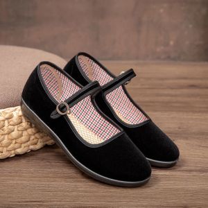 Old Beijing cloth shoes womens black work shoes middle-aged and elderly mothers large size flat shoes one piece student non-slip womens shoes