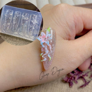 Khuôn hoa LyLy có lá làm nail
