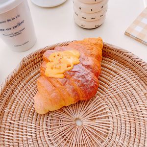 High Quality Realistic Bread Toast Food Creative Simulation Donuts Slow Rising Squeeze Stress Relief Toy Spoof Tease People Desktop Squishy Toys