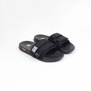 Sandal Freddo Full White: Solusi Fashion dan Fungsional untuk Pria