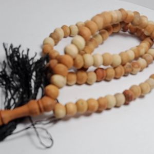 Tasbih Kayu Secang & Merah Delima: Pilihan Alami Untuk Ibadah