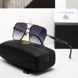 Oversized Square Metal Frame Sunglasses UV400 for Men Women Driving Shades Outdoor Fashion Commuter Style
