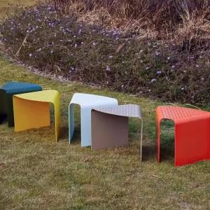 Sacesr Outdoor Garden Chairs Dopamine Tone Patio Seat Perforated Breathable Lawn Stool Yard Leisure Thick Solid Metal Outdoor Furniture K7M2P