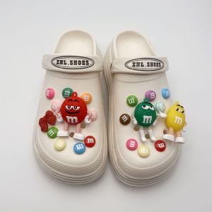 Crocs jibbitz quyến rũ Giày phụ kiện tự làm 3D Áo len lợn M đậu bộ có thể tháo rời giày hoa khóa giày cho CROCS