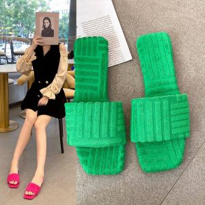 MANXIXI รองเท้าแตะแฟชั่นส้นเตี้ยสำหรับผู้หญิงรองเท้าแตะสีสันสดใสน่ารักขนกระต่ายอบอุ่นสำหรับฤดูหนาว (ขนาด35-42)