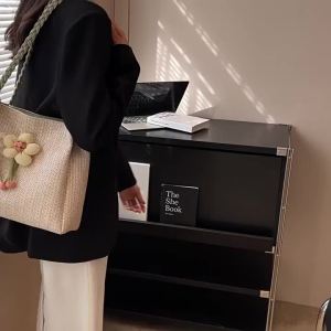 READY STOCK✨ Niche Woven Straw Bag for Women 2025 Summer New Large Capacity Beach Vacation Single Shoulder Crossbody Commuter Tote Bag