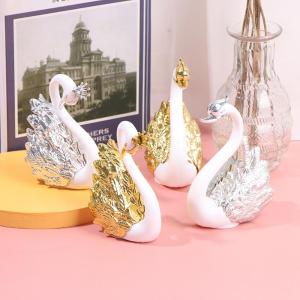 GLOBALTREE Lover Wedding Decorative  Baking Decoration Romantic Cake Topper Swan Figurine Miniatures Anniversary Ornament