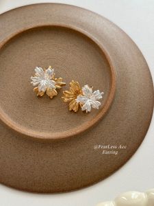 FEARLESS niche design retro gold and silver contrasting metal flower earrings elegant and feminine earrings for women