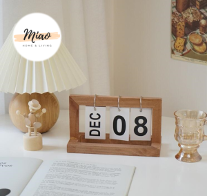 Nordic Wooden Page-Turning Calendar Ornament Cafe Restaurant Deco Creative Study Desk Decoration