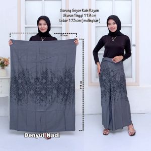 Sarung santri putri motif batik muslim kekinian