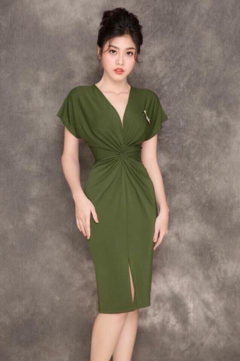 Đầm body xoắn eo cổ V quý phái CS