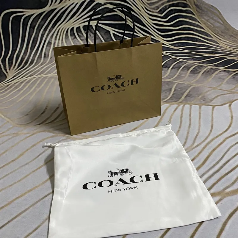 Coach bag discount with dust bag