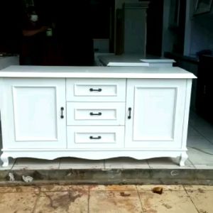 Meja TV Klasik Modern Putih Uk 160 /TRINITYJAYAFURNITURE