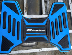 Thảm lót chân người điều khiển xe điện HD Stylo 160 bằng cao su dày đủ màu bắt mắt