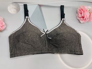 เสื้อในคนแก่ เสื้อในไร้โครง เสื้อในคัพ เอ บี เสื้อในผู้หญิง ไม่มีโครงผ้าลูกไม้ ไม่มีฟองน้ำ 2 ตะขอสายยางยืดปรับระดับได้