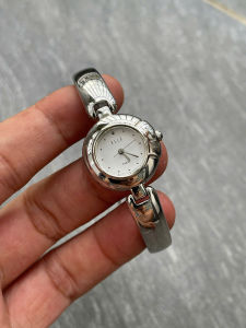 Đồng hồ nữ Elle mặt tròn size mặt 22mm chạy pin hàng si