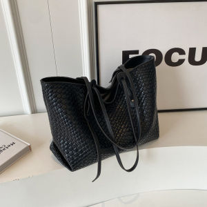 IELGY Large-Capacity Woven Bag Retro All-Match One-Shoulder Underarm Bag Korean Version