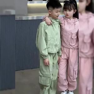 Bộ đồ thể thao cho bé trai bé gái bộ đồ mùa xuân thu áo khoác có mũ + quần 2 món trang phục mới cho thanh thiếu niên 2025 quần áo trench 5-14 tuổi