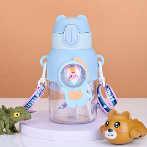 BZ14กระติกน้ำ กระบอกน้ำ กระติกน้ำเด็กลายน่ารัก ขนาด 600ml พร้อมฝาครอบกันรั่วมีสายคล้อง น้ำหนักเบาและพกพาสะดวก