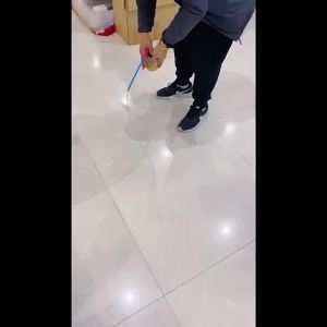 ลูกข่างไม้เนื้อแข็งเรืองแสง ลูกข่างลิงน้ำแข็ง ฟิตเนส เชือกแส้ขนาดใหญ่สำหรับผู้ใหญ่และผู้สูงอายุ เด็ก ไม้ตั๊กแตนเคลือบ