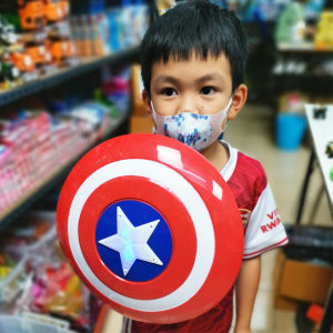 RWRTOY โล่กัปตัน กัปตันอเมริกา มีเสียง มีไฟกระพริบ มีถ่านพร้อมเล่น 2137-1