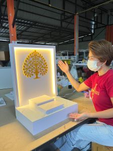 หิ้งพระรุ่น โกลด์ไลท์ บริบูรณ์