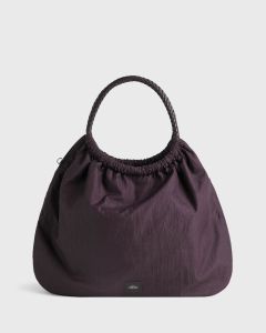 Tocco Toscano รุ่น Sonya Slouchy Tote กระเป๋าที่เป็นมิตรต่อสิ่งแวดล้อม น้ำหนักเบา กันน้ำ