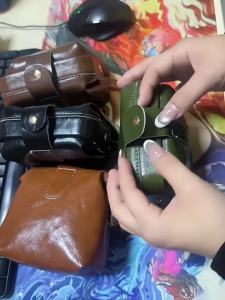 BEG kosmetik PU Retro bukaan luas dengan butang tekan untuk solekan Dan barang kecil
