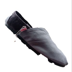 Sepatu slip on remaja gaul pria wanita