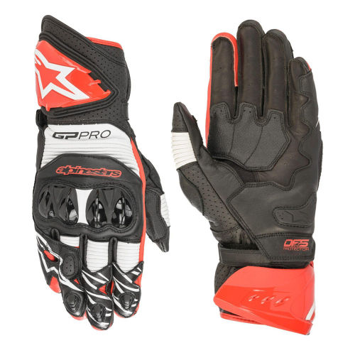 Alpinestars GP Pro หรือถุงมือกันน้ำ: เลือกแบบไหนขี่รถหน้าฝนไทยปลอดภัยกว่ากัน